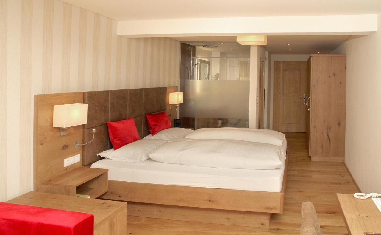 Hotel Krone Langenegg エクステリア 写真
